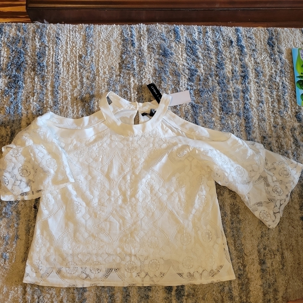 NWT Ash & Violet cold shoulder size XL